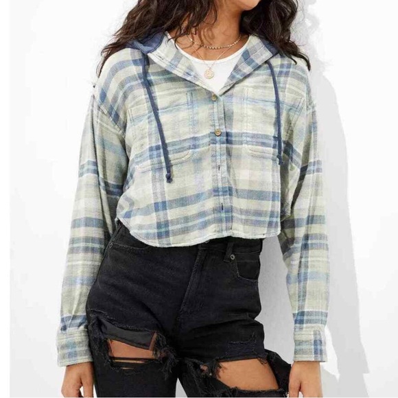 AE Cozy Cabin Cropped Hoodie Flannel - Picture 1 of 3